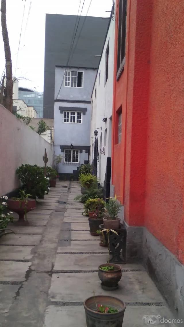 ALQUILER DE CASA EN MIRAFLORES — foto 1