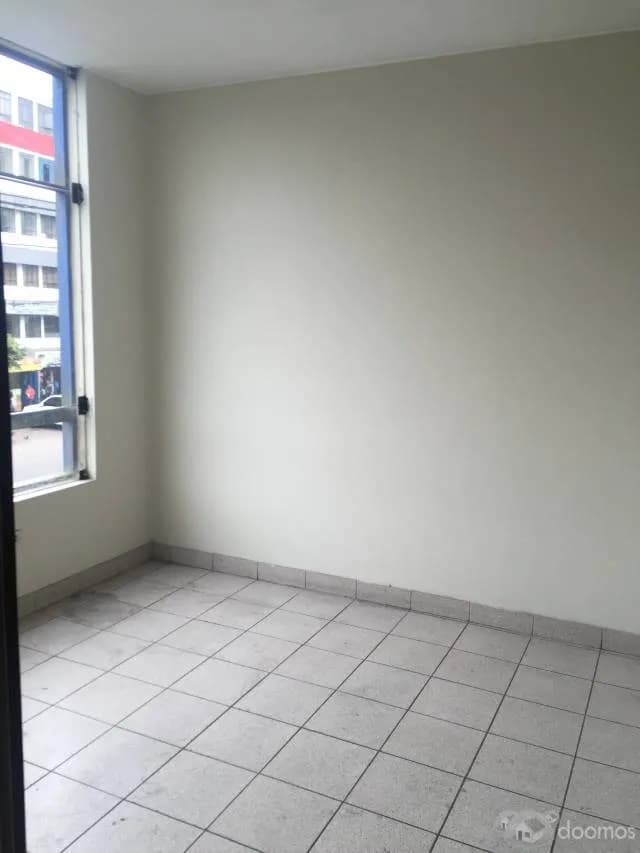 GRAN VENTA DE LOCALES COMERCIALES EN GAMARRA !!! — foto 3