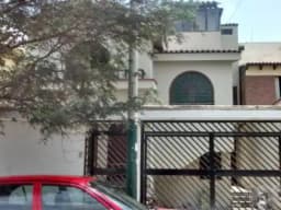 SE VENDE CASA EN SANTIAGO DE SURCO CERCA AL C.C. EL TRIGAL