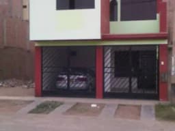 VENTA CASA DE 03 PISO POR VIAJE !!!!!!!!!!!!!!!!
