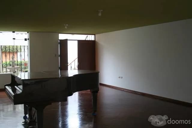 Venta de casa en Calle Dominguez, San Borja — foto 2
