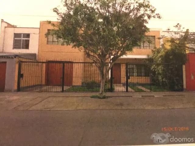 Miraflores - Casa en venta — foto 1