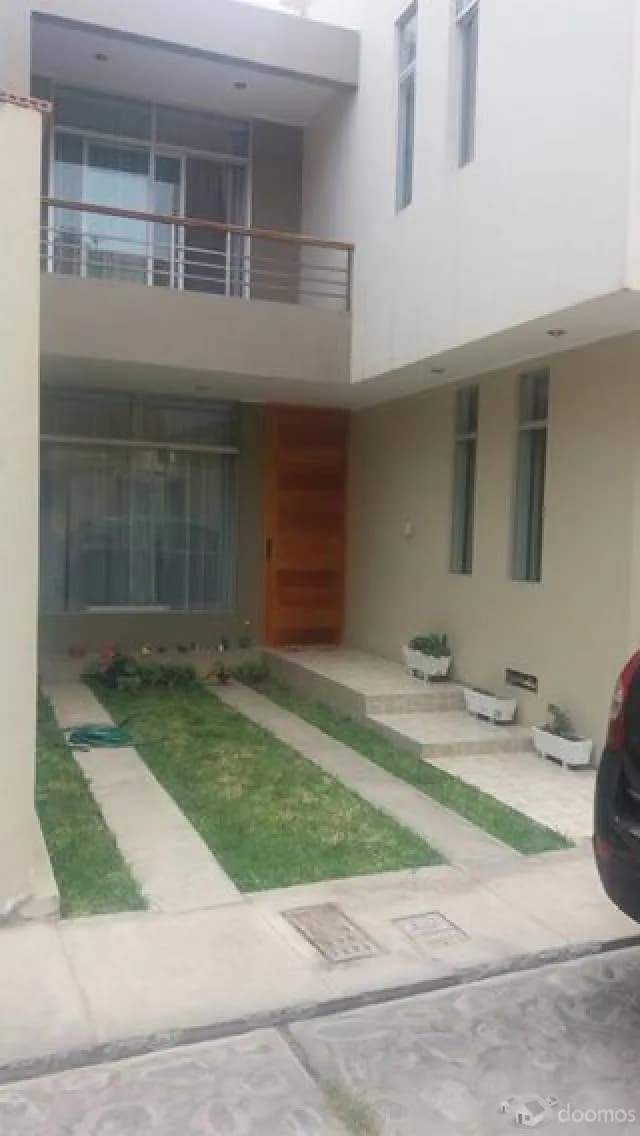 VENDO CASA EN CONDOMINIO - POCOLLAY — foto 1