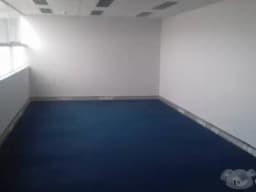 ALQUILER DE OFICINA IMPLEMENTADA