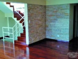 VENDO DEPARTAMENTO TRIPLEX DE TRES DORMITORIOS EN CHACARILLA SURCO.