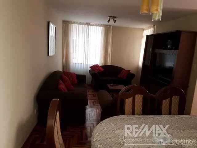 SE ALQUILA LINDO TRIPLEX AMOBLADO EN LA MEJOR ZONA DE YANAHUARA !! — foto 2