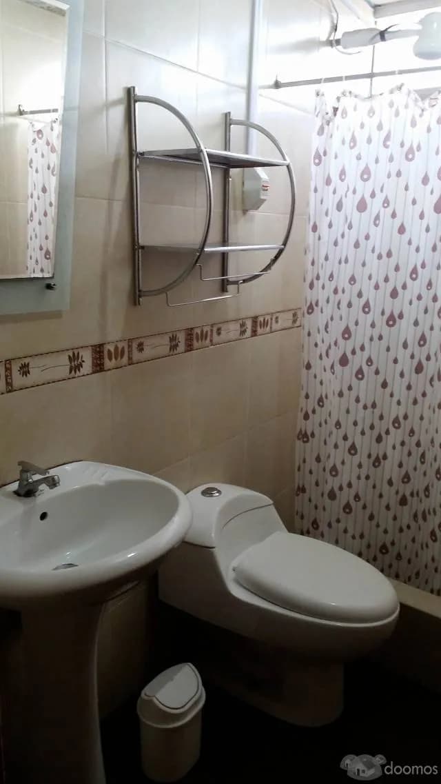 Se alquila cuarto amoblado en Miraflores — foto 4