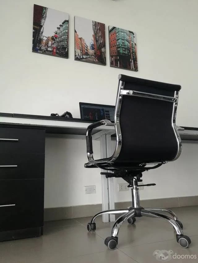 Moderna Oficina Amoblada + Servicios Incluidos — foto 1