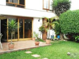 VENDO CASA EN LA AURORA
