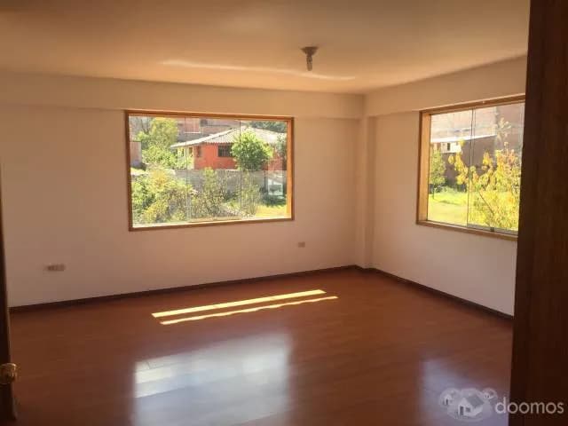 alquilo casa en Urb Sta Maria 4 dormitorios — foto 2