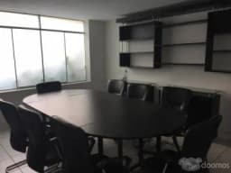 Oficina Totalmente Amoblada a dos Cdras de Miraflores