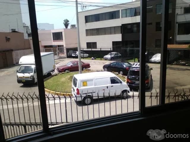 ALQUILO AMPLIO AMBIENTE PARA CONSULTORIO O LABORATORIO DENTAL — foto 4