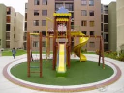 Alquilo departamento Ubicado en la URBANIZACIÓN SAGITARIO en SURCO condominio PARQUES DE SURCO II.