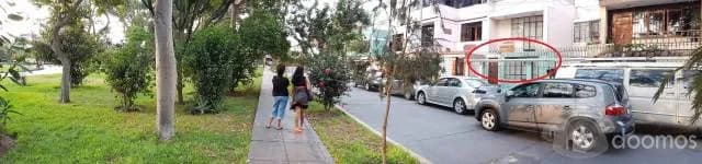 VENDO CASA - 1ER PISO - URB. ELIO - FRENTE A PARQUE — foto 1