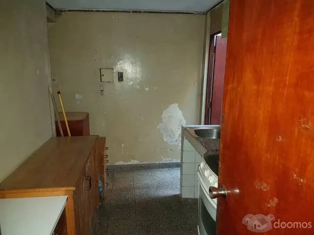 VENDO CASA - 1ER PISO - URB. ELIO - FRENTE A PARQUE — foto 7