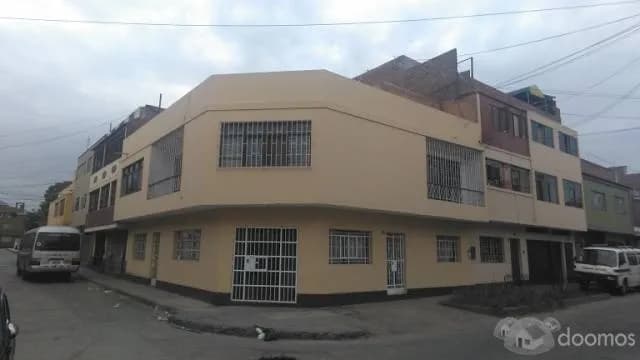 Casa en Venta de dos pisos y aires — foto 1
