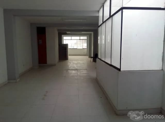 Alquiler  o venta  de local comercial en Av Tupac Amaru comas Lima — foto 2