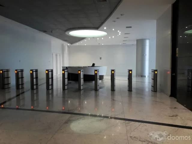 ALQUILER DE OFICINAS EN EDIFICIO LIMA CENTRAL TOWER $16XM2-EXCELENTE PRESENTACION-SURCO — foto 1