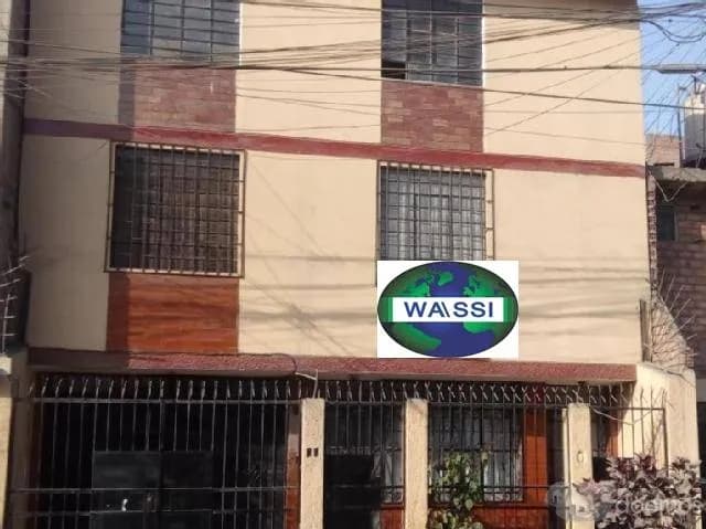 CASA DE TRES PISOS MAS AZOTEA — foto 1