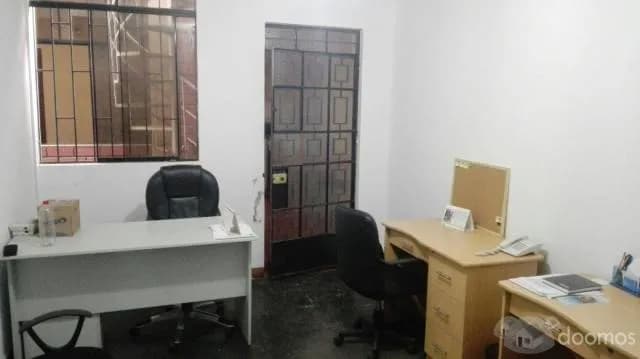 SE ALQUILA CASA DE 160 MT.1 PISO — foto 1