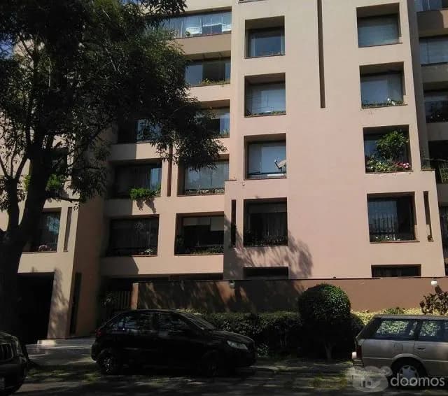 SE VENDE ESTACIONAMIENTO SAN ISIDRO — foto 1