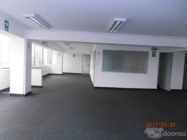 ALQUILER DE OFICINA IMPLEMENTADA EN AV. LARCO  MIRAFLORES — foto 3