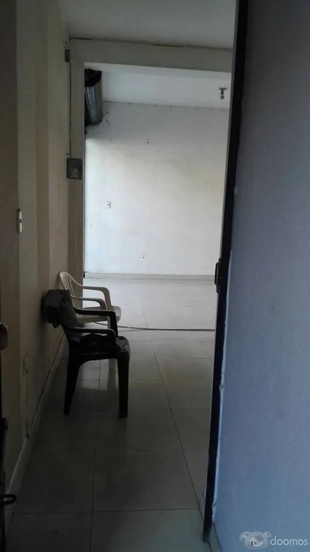 OCASIÓN- SE ALQUILA EDIFICIO DE LOCALES COMERCIALES en LA VICTORIA. — foto 2