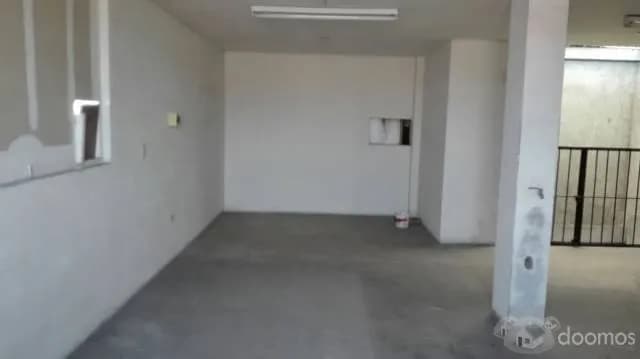 OCASIÓN- SE ALQUILA EDIFICIO DE LOCALES COMERCIALES en LA VICTORIA. — foto 4