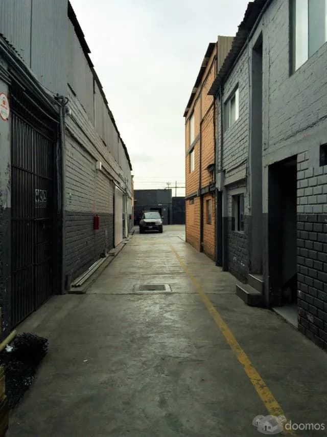 alquilo local industrial solo para almacenaje — foto 6