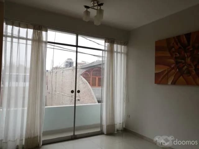 DEPARTAMENTO ATE LIMITE CON ÑAÑA — foto 1