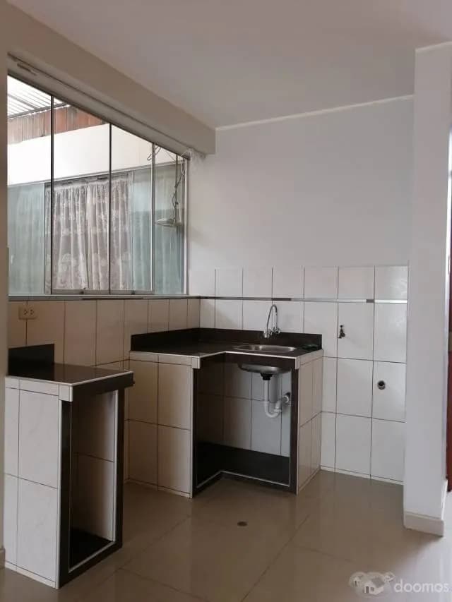DEPARTAMENTO ATE LIMITE CON ÑAÑA — foto 6