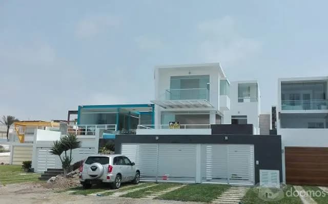 Venta de Casa de Playa en Cerro Azul — foto 1