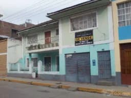 VENTA DE CASA A PRECIO DE TERRENO Jirón Dos de Mayo el Tambo Huancayo.