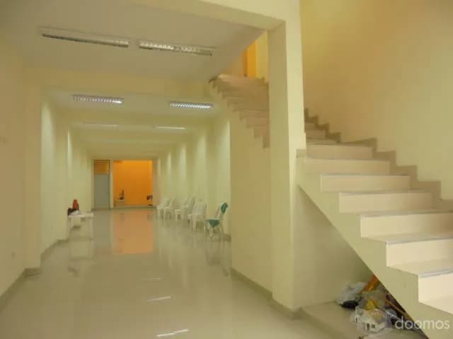ALQUILO LOCAL COMERCIAL DE 03 PISOS — foto 1