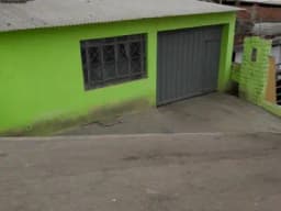 VENDO  CASA   COMO  TERRENO 140MT