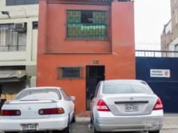 OFICINA AMPLIA Y BIEN UBICADA EN SURQUILLO LIMITE CON MIRAFLORES