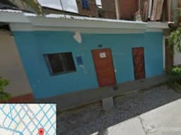 VENDO CASA EN LA MEJOR ZONA DE TARAPOTO A 6 CDRAS DE LA PLAZA DE ARMAS