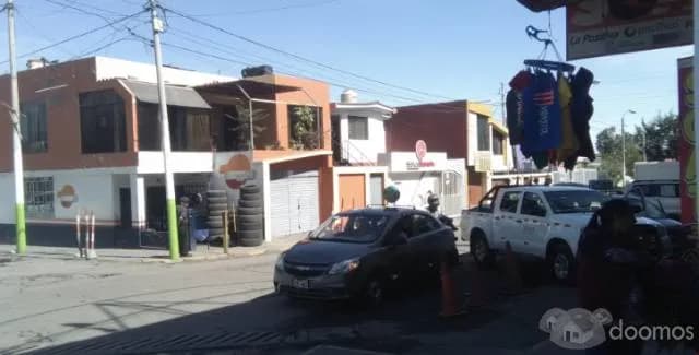 LOCAL COMERCIAL AVELINO CACERES — foto 2
