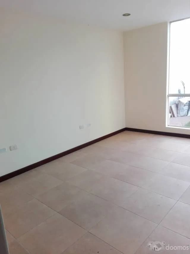 Vendo amplia casa ubicada a dos cuadras del parque Selva Alegre — foto 4