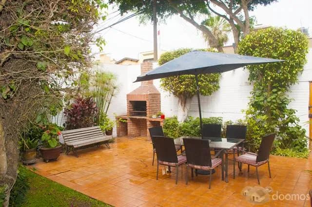 Amplia Casa en zona Residencial de Miraflores. — foto 5