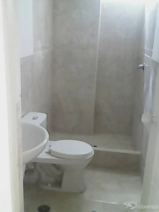 ALQUILER DE DEPARTAMENTO EN EXCLUSIVA ZONA URB EL GOLF — foto 5