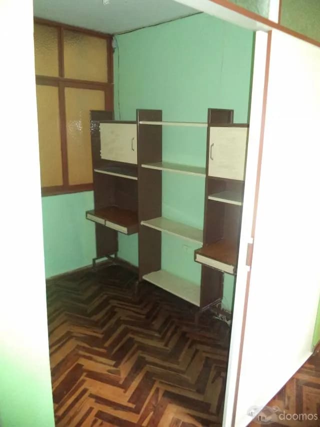 ALQUILO  2DO PISO — foto 1