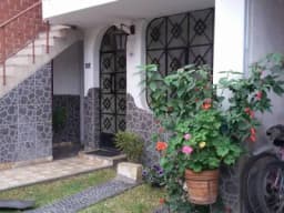 Alquilo casa en Pueblo Libre