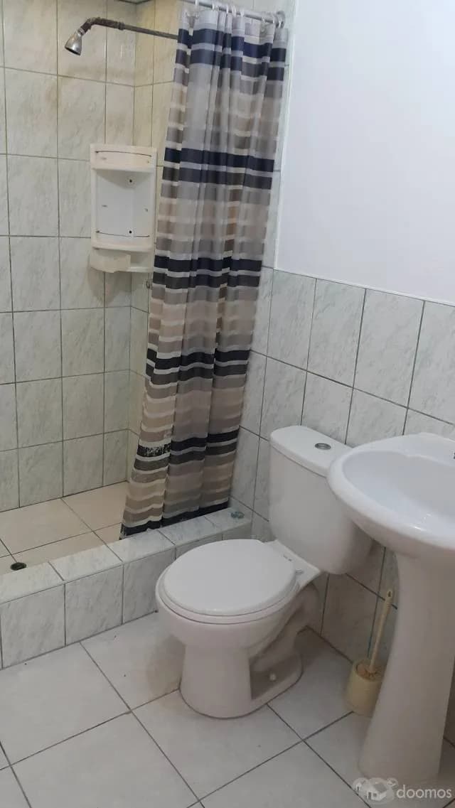 CASA DE 3 PISOS EN URB LOS CEDROS DE VILLA — foto 5