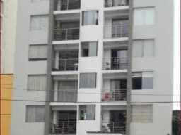 VENDO HERMOSO DEPARTAMENTO CON BUENA UBICACION