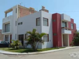 ALQUILAMOS CASA EN URB. VILLAS DEL NORTE - CHICLAYO