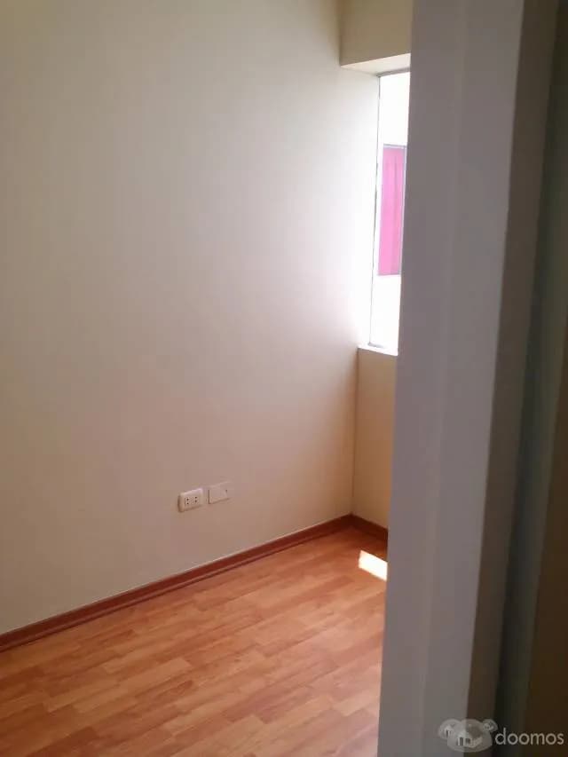 Alquilo departamento en Salamanca De Monterrico — foto 5