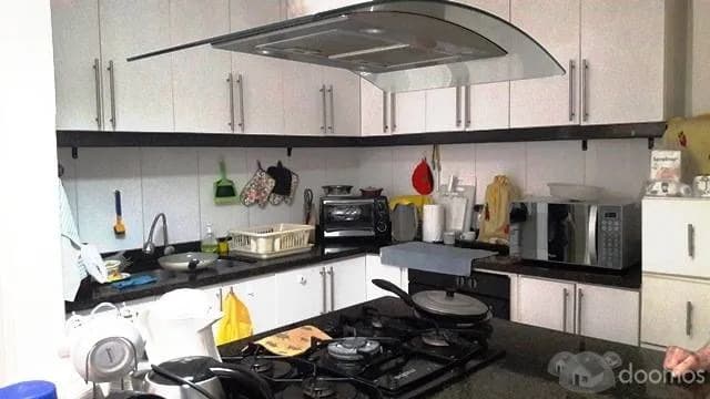 AMPLIO DUPLEX LISTO PARA HABITAR CON VISTA INTERIOR — foto 3