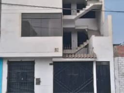 VENDO CASA DE 3 PISOS CON 1 DPTO. POR PISO CON ESCALERA INDEPENDIENTE