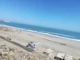 VIVE UN ESTILO DE VIDA DIFERENTE FRENTE AL MAR